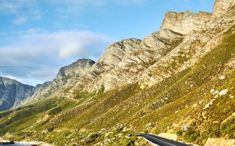 luxury-cabins-western-cape-mountain-side-min